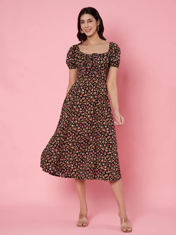 Floral_Printed_Black_Puff_Sleeve_Crepe_Fit_&_Flare_Midi_Dress_With_Slit