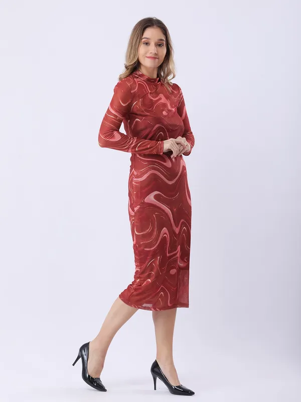 Abstract_Printed_Rust_Mock_Neck_Long_Sleeve_Lycra_Net_Bodycon_Midi_Party_Dress_With_Cami
