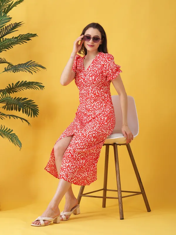 Abstract_Printed_Orange_Crepe_V_Neck_Short_Puff_Sleeve_Fit_and_Flare_Midi_Dress