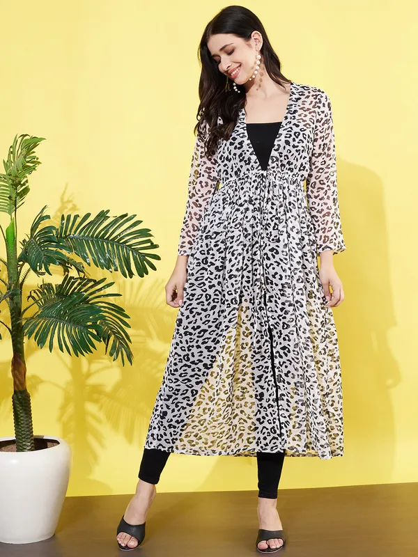 Women_Animal_Printed_White_Chiffon_Longline_Front_Open_Shrug