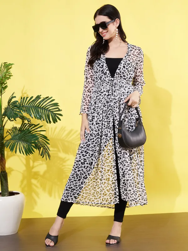 Women_Animal_Printed_White_Chiffon_Longline_Front_Open_Shrug