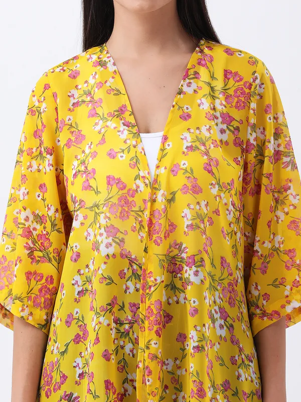 Women's_Floral_Printed_Yellow_Georgette_Half_Sleeve_Open_Front_Regular_Shrug