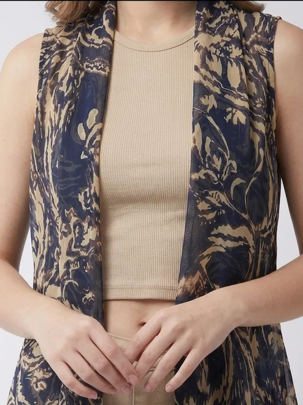 Women_Floral_Printed_Black_Beige_Georgette_Sleeveless_Front_Open_Regular_Shrug_With_Asymmetric_Hemline