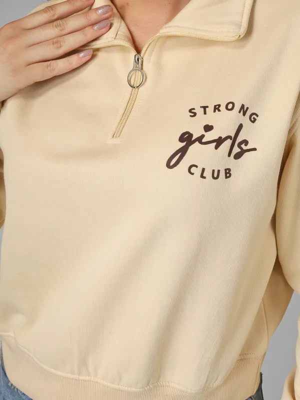Women_Typography_Bottle_Green_Spun_Fleece_Relaxed_Fit_Pullover_Sweatshirt