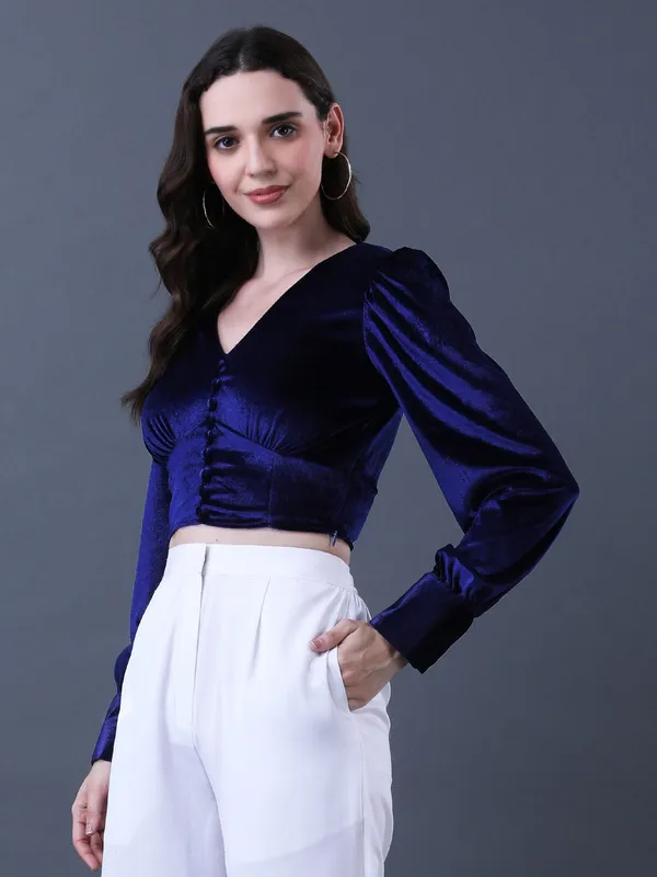 Solid_Blue_Velvet_V_Neck_Long_Sleeve_Crop_Top