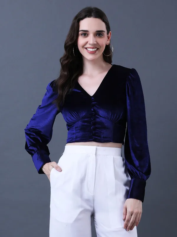 Solid_Blue_Velvet_V_Neck_Long_Sleeve_Crop_Top