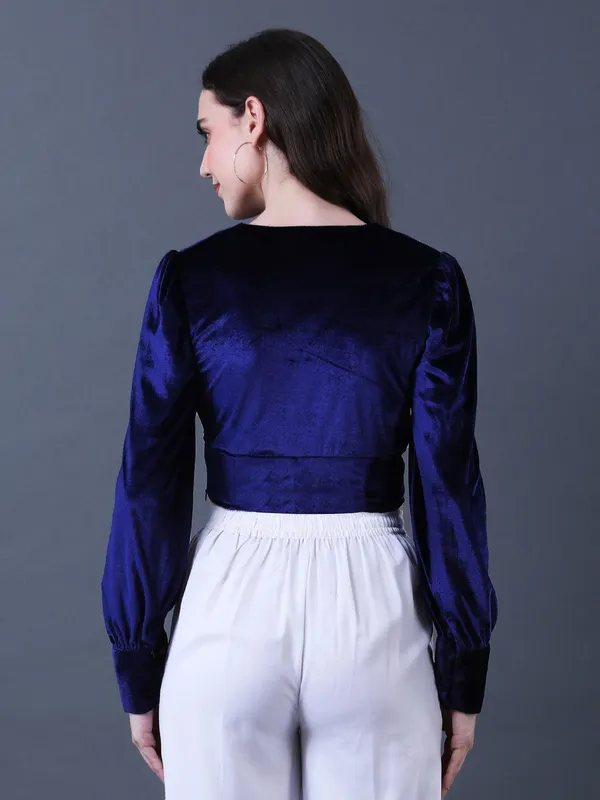 Solid_Blue_Velvet_V_Neck_Long_Sleeve_Crop_Top