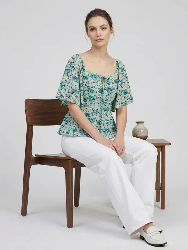 ANVI_Be_Yourself_Women_Floral_Printed_Sea_Green_Georgette_Square_Neck_Short_Flared_Sleeves_Smocked_Peplum_Top