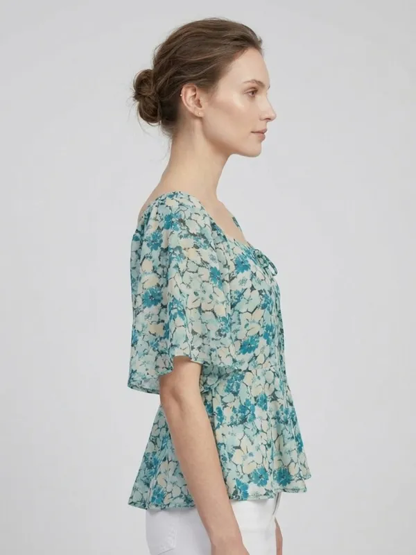 ANVI_Be_Yourself_Women_Floral_Printed_Sea_Green_Georgette_Square_Neck_Short_Flared_Sleeves_Smocked_Peplum_Top