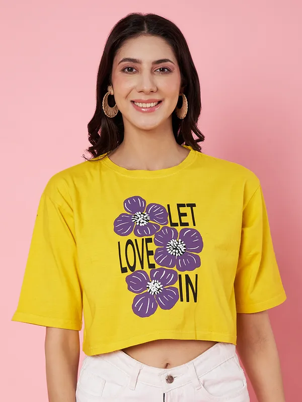 Women_Floral_Printed_Yellow_Cotton_Crop_Oversized_T-shirt