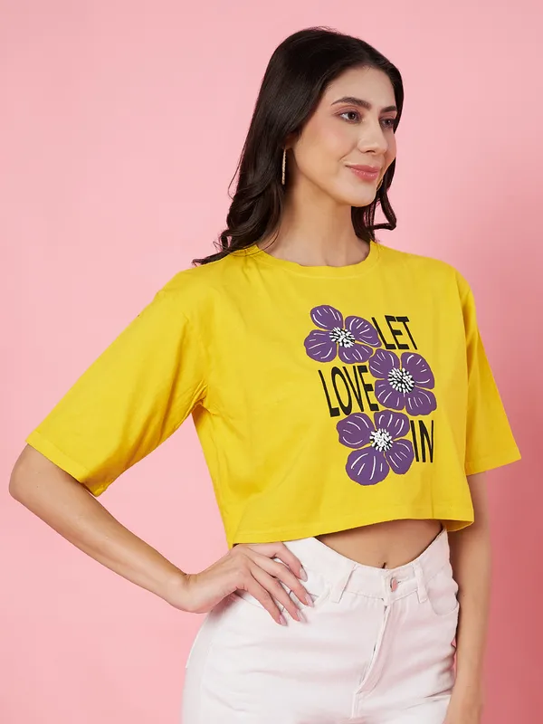 Women_Floral_Printed_Yellow_Cotton_Crop_Oversized_T-shirt