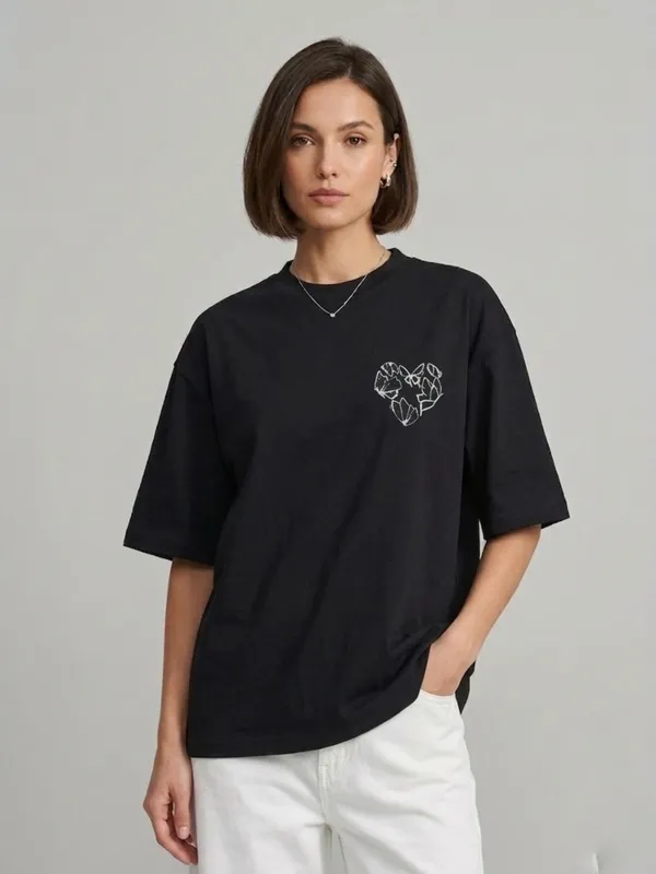ANVI_Be_Yourself_Women_Printed_Black_Cotton_Round_Neck_Half_Sleeve_Oversized_T-Shirt