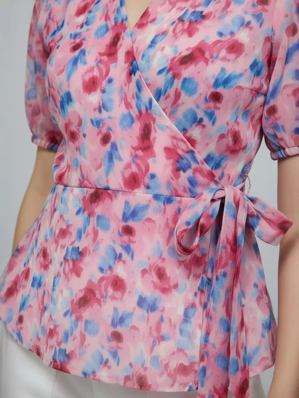 Women_Floral_Printed_Baby_Pink_Georgette_V_Neck_Short_Puff_Sleeve_Casual_Wrap_Top