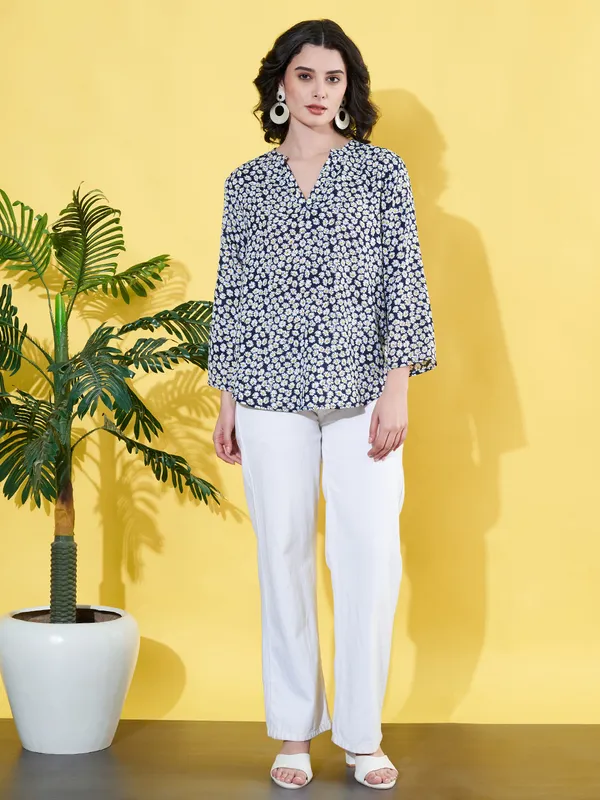 Women_Floral_Printed_Blue_Mandarin_Neck_Crepe_Casual_Top
