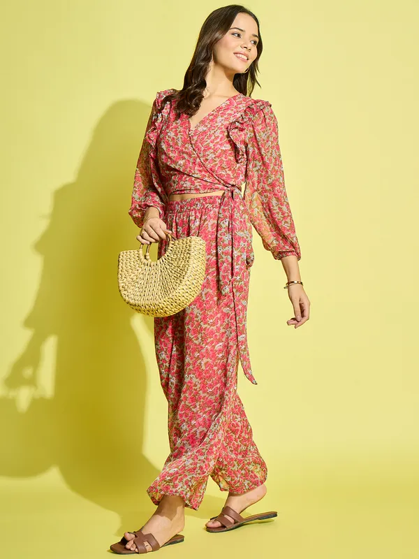 Pink_Chiffon_V-Neck_Top_&_Palazzos_Co-ords_Set_For_Women
