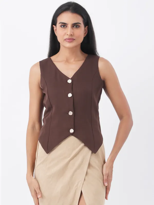 Women_Solid_Brown_Banana_Crepe_V_Neck_Sleeveless_Wasit_Coat