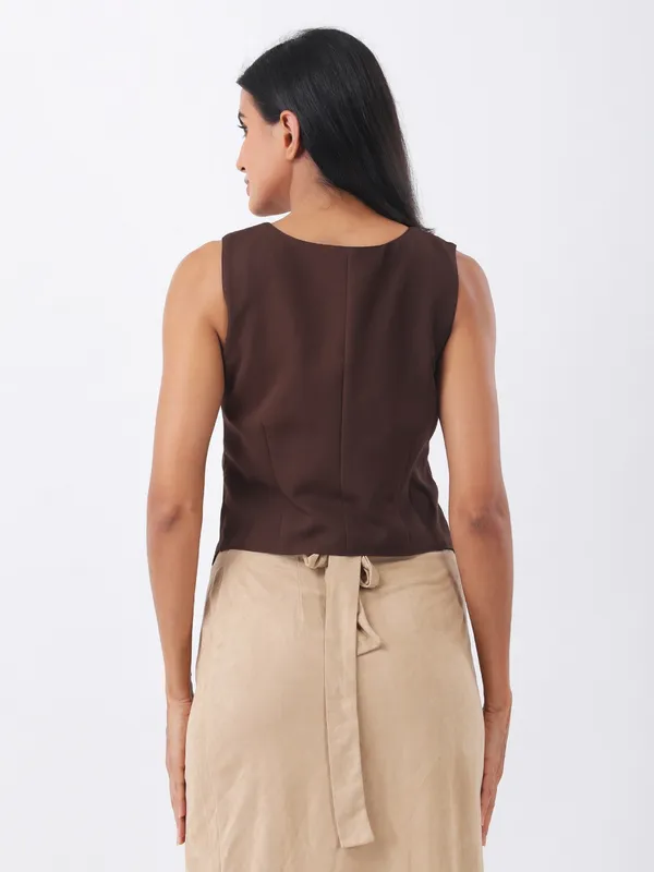 Women_Solid_Brown_Banana_Crepe_V_Neck_Sleeveless_Wasit_Coat