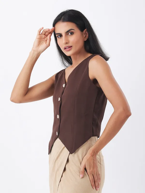Women_Solid_Brown_Banana_Crepe_V_Neck_Sleeveless_Wasit_Coat