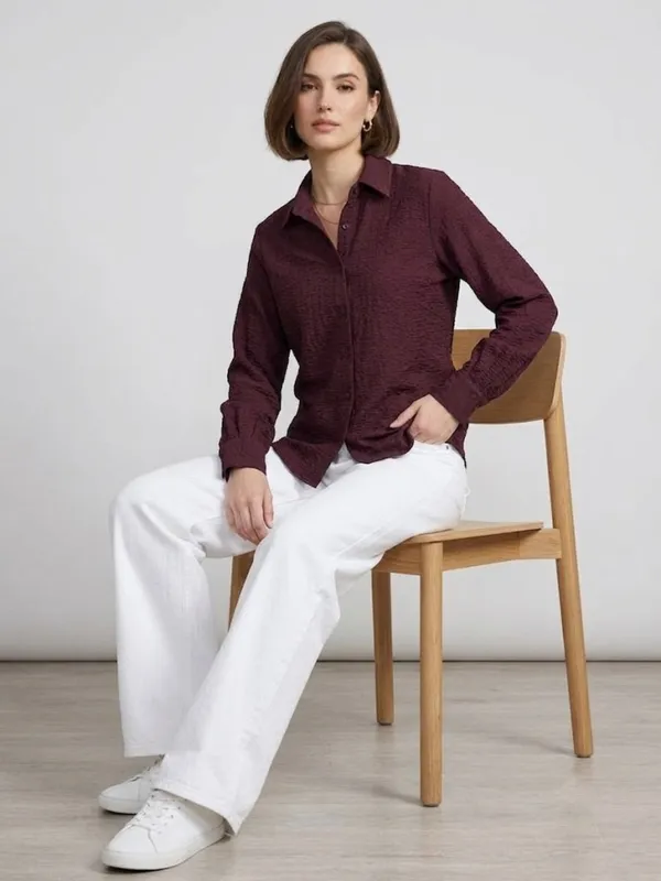 ANVI_Be_Yourself_Women_Solid_Wine_Scrabble_Ribbed_Collared_Neck_Long_Sleeve_Button_Down_Causal_Regular_Shirt