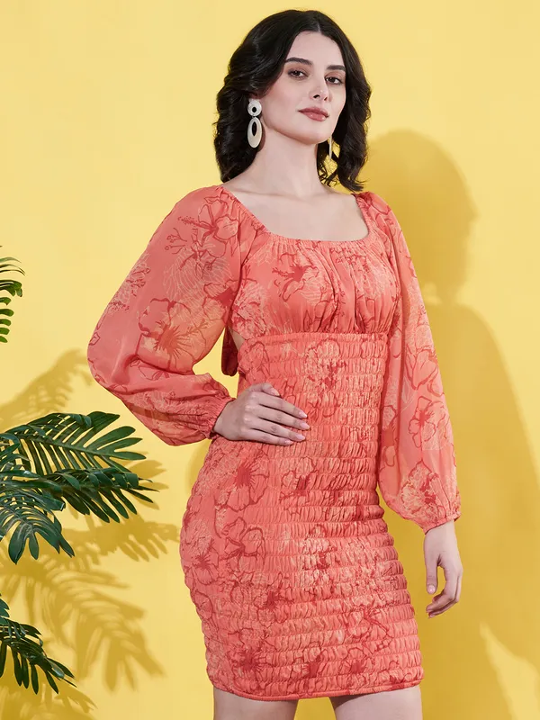 Women_Floral_Printed_Peach_Square_Neck_Smocked_Bodycon_Mini_Casual_Dress