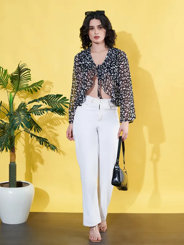 Women_Floral_Printed_Black_Ruffled_Neck_Chiffon_Casual_Front_Tie-ups_Crop_Top