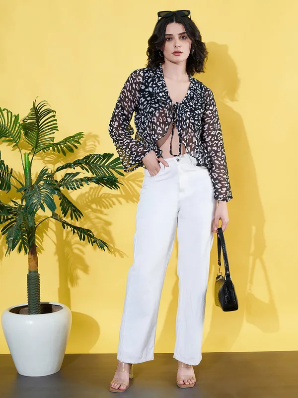 Women_Floral_Printed_Black_Ruffled_Neck_Chiffon_Casual_Front_Tie-ups_Crop_Top