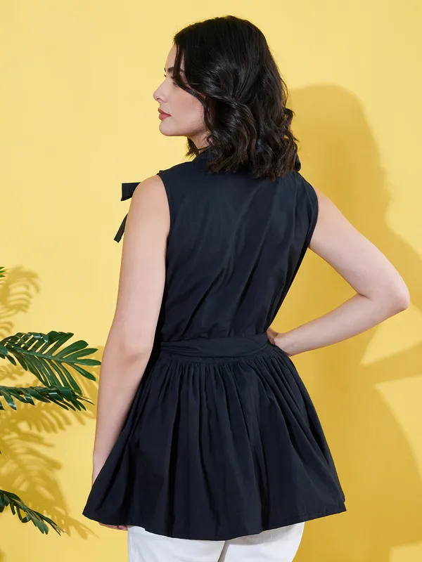 Women_Solid_Black_V_Neck_Sleeveless_Waist_Tie-ups_Casual_Peplum_Top