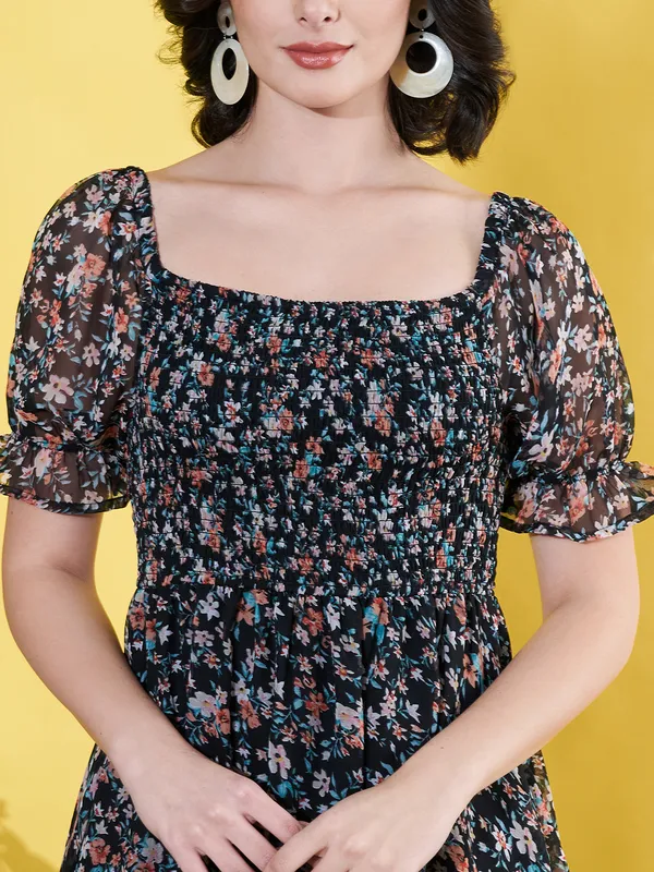 Women_Floral_Printed_Black_Puff_Sleeve_Georgette_Fit_&_Flare_Midi_Dress