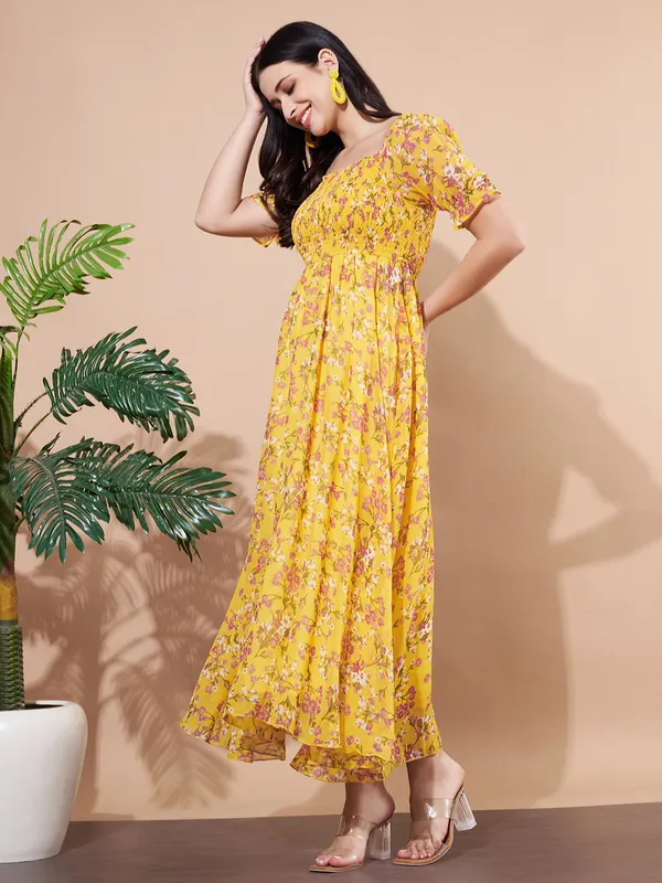 Floral_Printed_Puff_Sleeve_Georgette_Fit_&_Flare_Midi_Dress