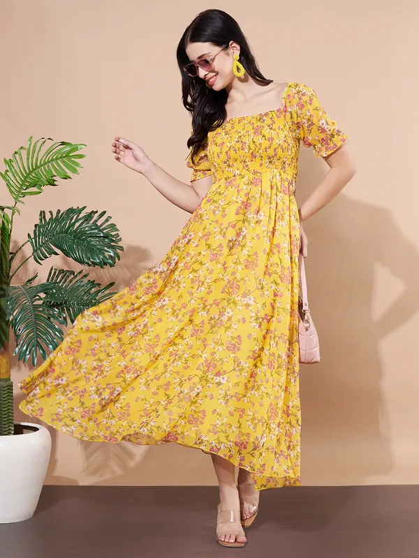 Floral_Printed_Puff_Sleeve_Georgette_Fit_&_Flare_Midi_Dress