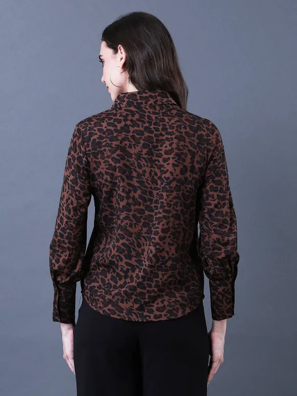 Women_Animal_Printed_Brown_Collared_Neck_Long_Sleeve_Crepe_Casual_Regular_Shirt