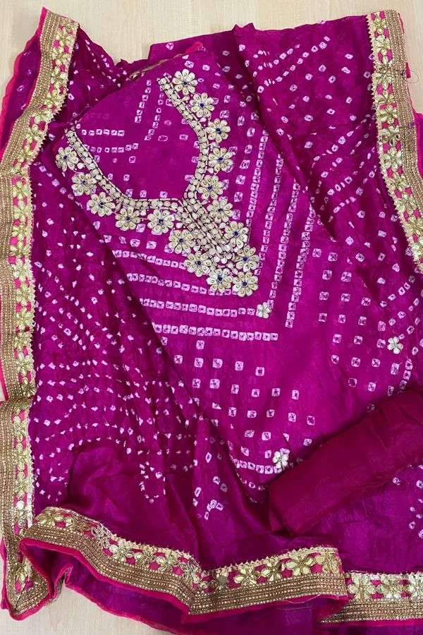 Big_floral_art_silk_suit-Rani