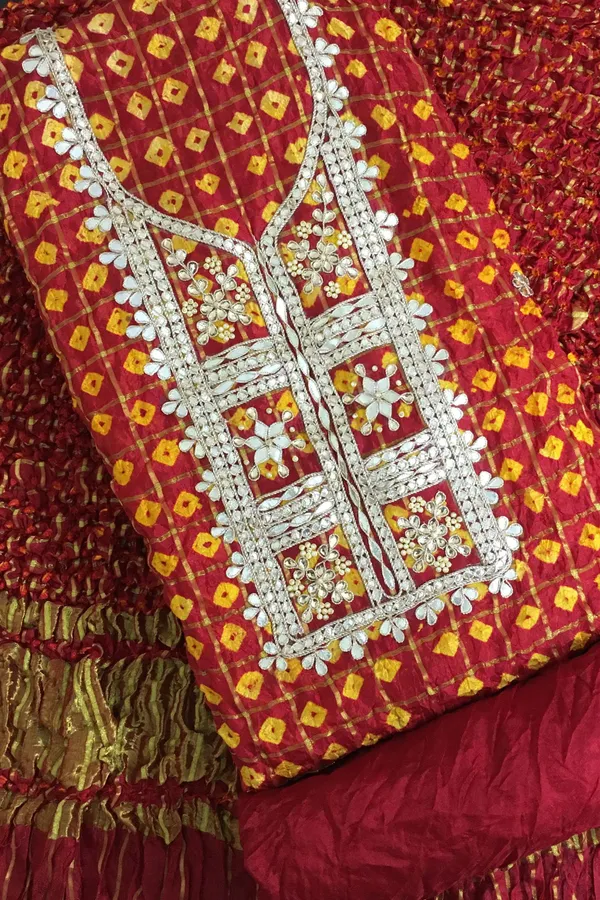Red_Ghadchola_Heavy_square_neck_art_silk_suit_piece