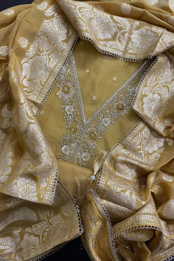 Tissue_Yellow_suit_piece