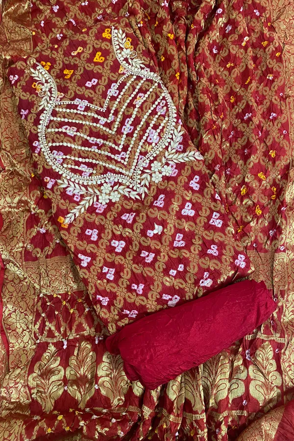 Four_piece_Red_ghadchola_Art_silk_suits