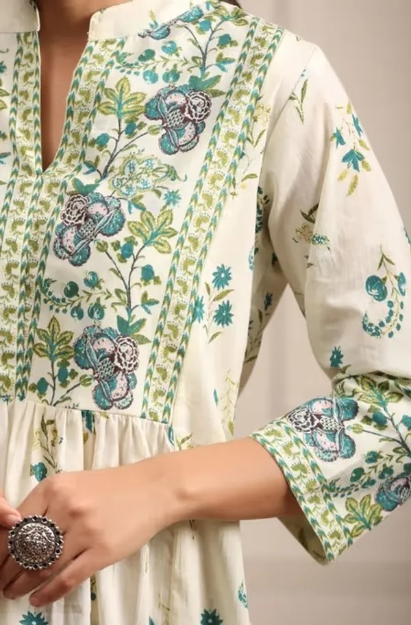 White_Floral_Print_Cotton_Blend_Straight_Kurta__For_Women