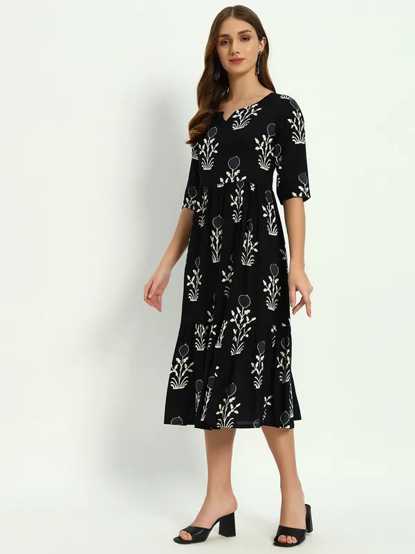 Black_Printed_Viscose_Rayon_Flared_Kurta_For_Women
