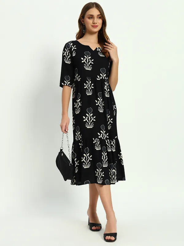 Black_Printed_Viscose_Rayon_Flared_Kurta_For_Women