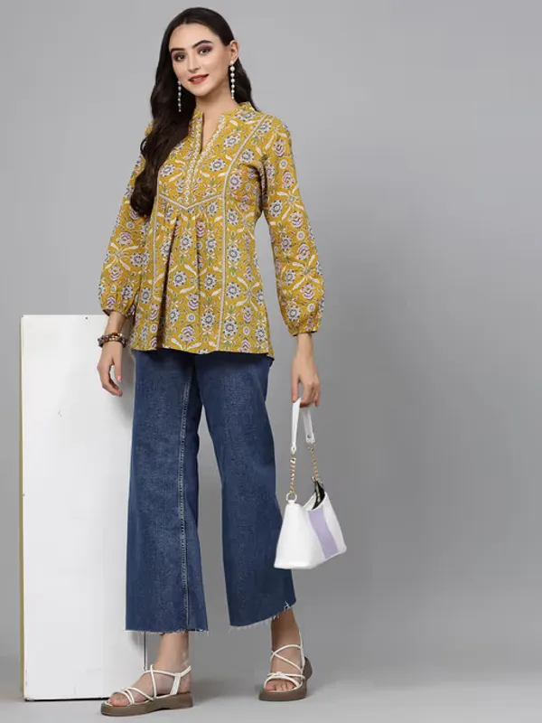 Yellow_Printed_Viscose_Rayon_Flared_Kurta_For_Women
