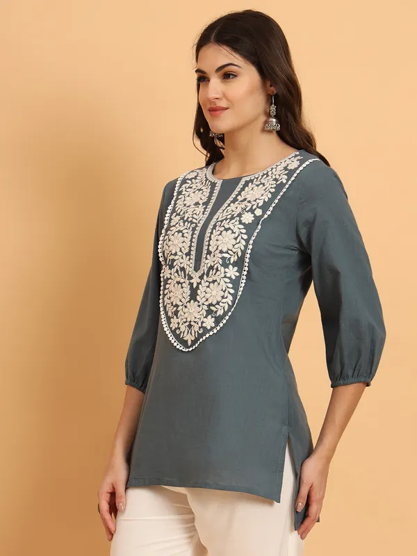 Grey_Solid_Pure_Cotton_Straight_Top_For_Women