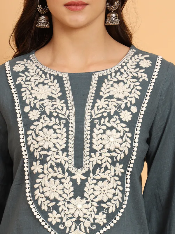 Grey_Solid_Pure_Cotton_Straight_Top_For_Women
