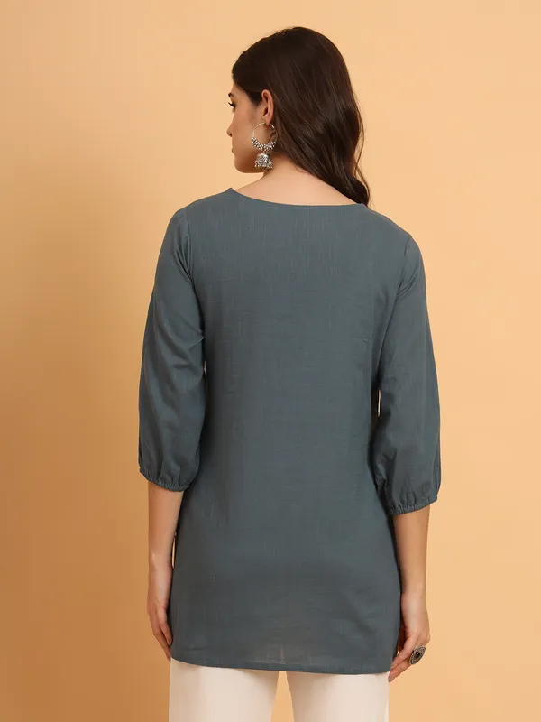 Grey_Solid_Pure_Cotton_Straight_Top_For_Women