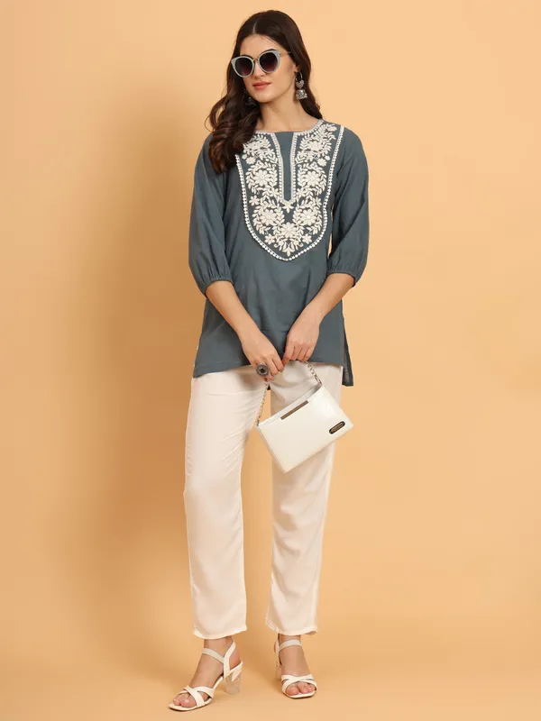Grey_Solid_Pure_Cotton_Straight_Top_For_Women