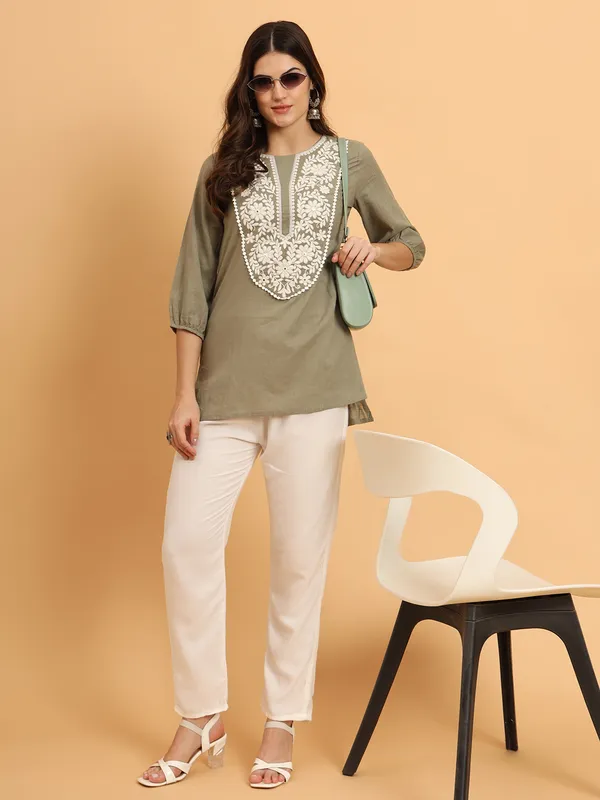 Mehandi_Solid_Pure_Cotton_Straight_Top_For_Women