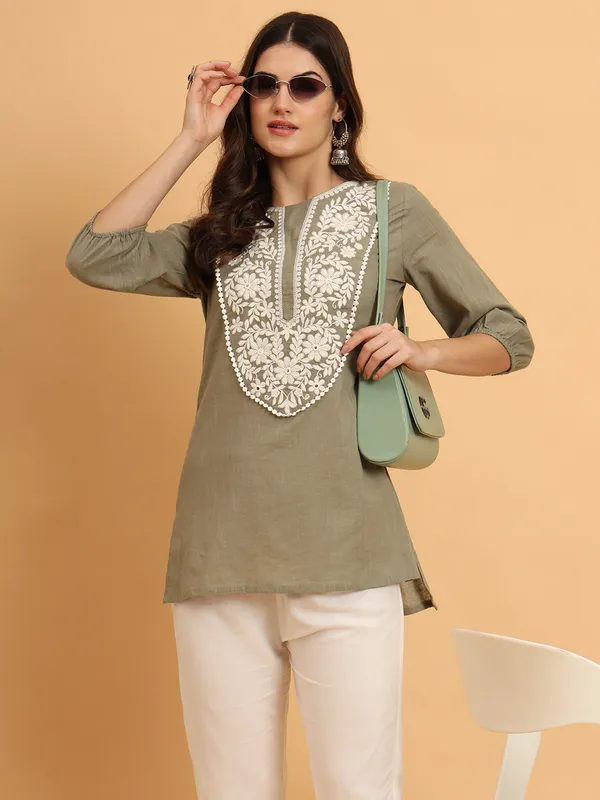 Mehandi_Solid_Pure_Cotton_Straight_Top_For_Women