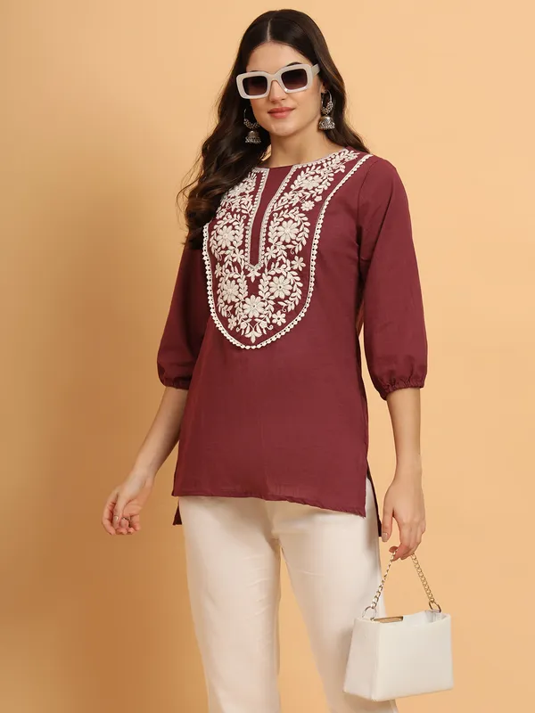 Maroon_Solid_Pure_Cotton_Straight_Top_For_Women