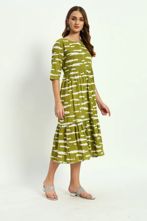 Green_Tye_Dye_Printed_Round_Neck_Zip_Open_Flared_Kurta_For_Women