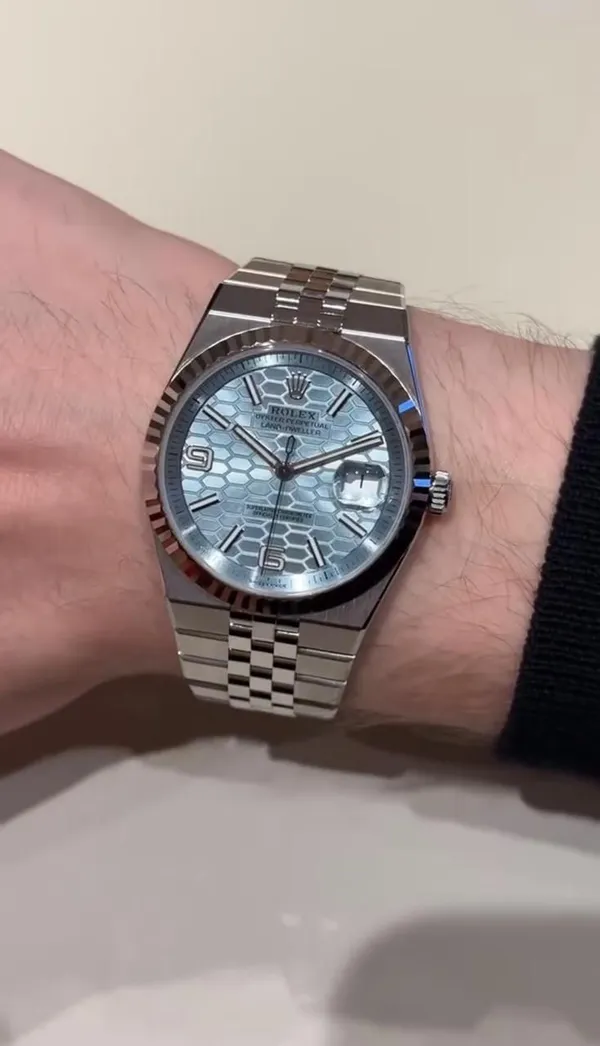 Silver_Tiffny_Land_Dweller_2025_Edition_Watch_For_Men