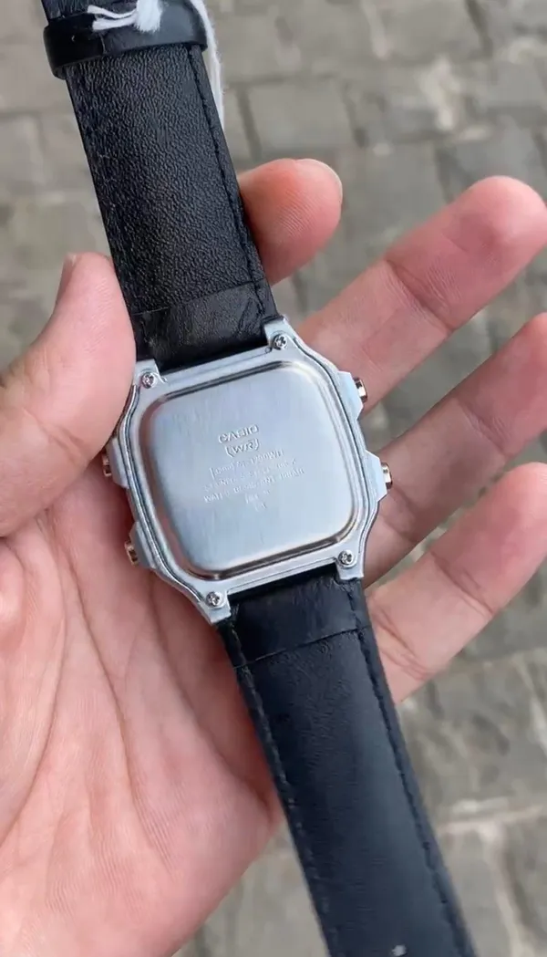 Premium_Demanded_Classic_Digital_Black_Silver_Black_Watch_For_Men