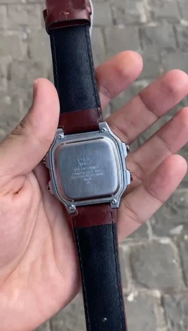 Hot_Demanded_Classic_Digital_Premium_Silver_Watch_For_Men